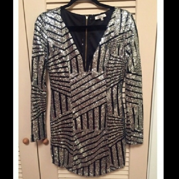 Showstopper! Sexy Glitter Dress 💜💎 - Picture 2 of 3